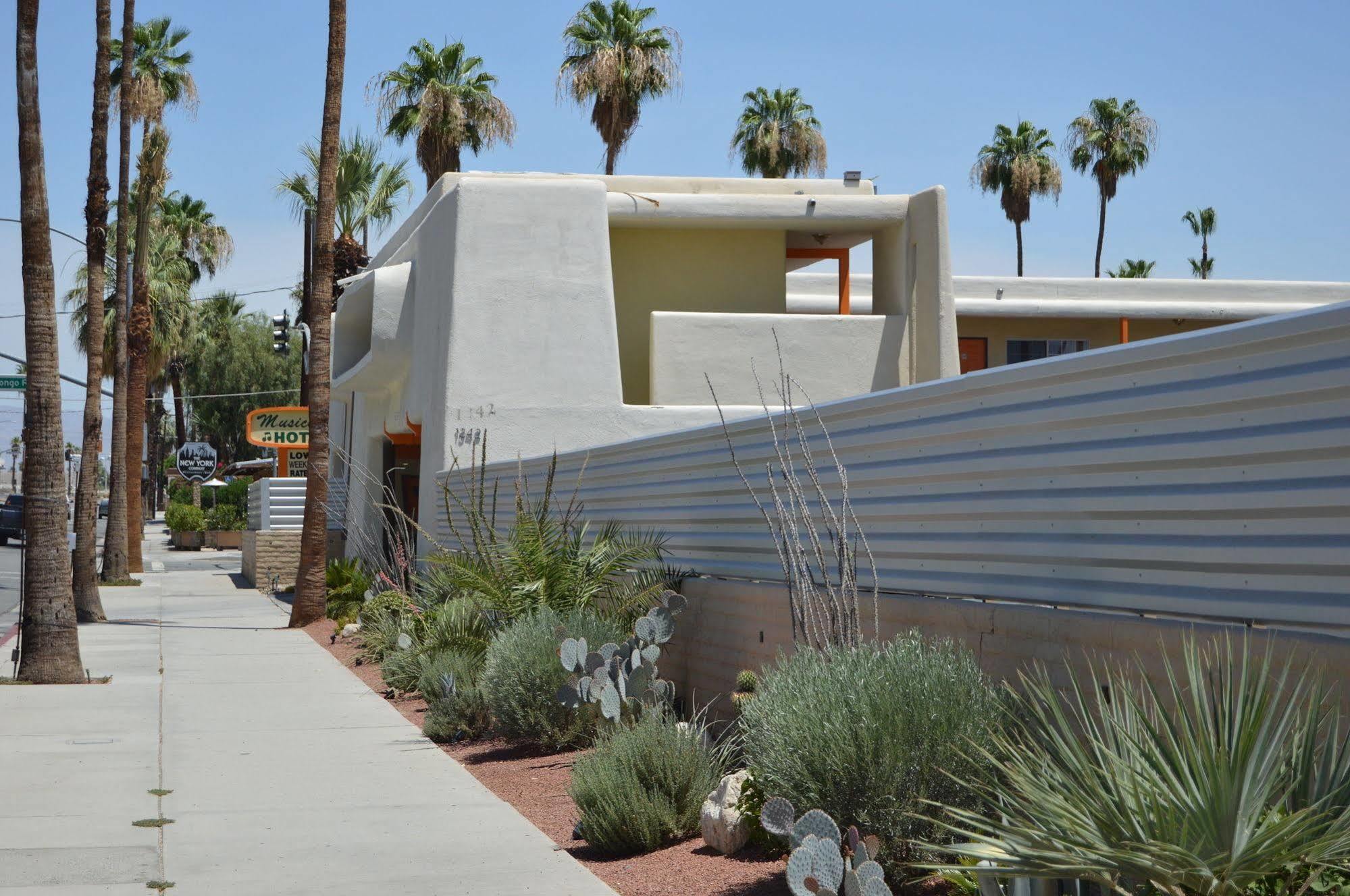 Musicland Hotel Palm Springs Exteriör bild